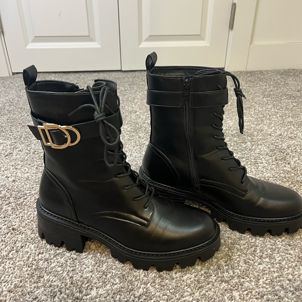 ⭐️ Black Leather Ankle Boots with Gold Buckle - Picture 3 of 6